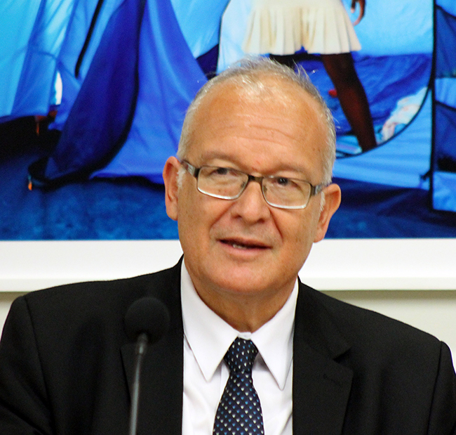 Dr. Barrientos